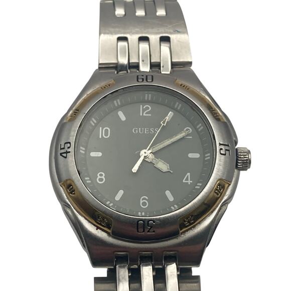 VTG Guess Mens Womens Watch 41mm - New Battery - Wrist 6.25-6.5 - Picture 4 of 10